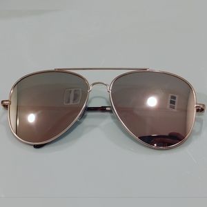 Pink Metallic Aviator Style Sunglasses